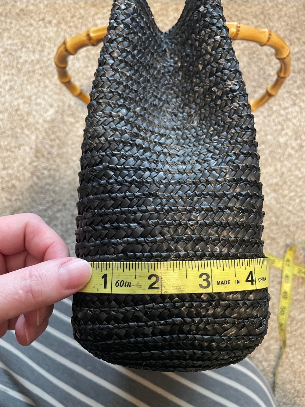 Elegant Black Woven Straw Tote Bag with Bamboo Handles - Picture 11 of 11
